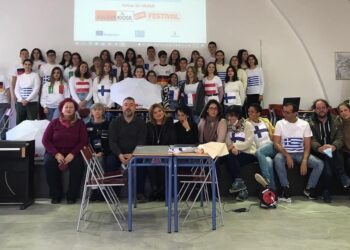 Taormina. Progetto Erasmus: alcune studentesse del “Pugliatti” in Grecia