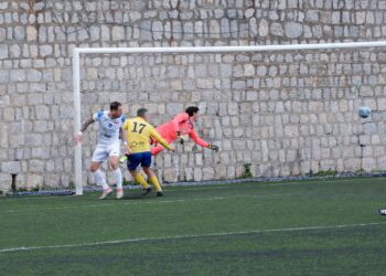 Calcio Coppa Italia. Città di Taormina-Ragusa 0-0 nella semifinale di andata