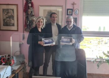 Rotary club Taormina: due tablet in dono all’Istituto comprensivo