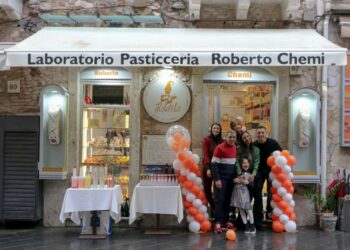 Taormina. Laboratorio Pasticceria Roberto Chemi: grande inaugurazione nel segno di nonno Michele