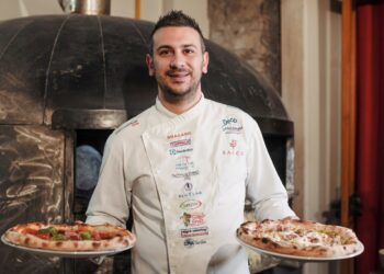 Corrado Bombaci di “Villa Zuccaro” (Taormina) super al campionato mondiale della pizza