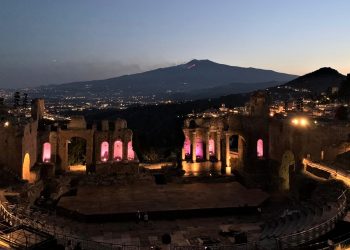 Parco Naxos Taormina. Domenica 5 giugno ingresso gratuito al Teatro Antico (aperto dalle 9 alle 24)