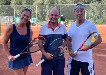 Tennis. Per Rosario Fiorello una “battuta” dopo l’altra a Taormina con l’amico maestro Mario Quattrocchi