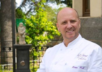 Guida Michelin Italia 2023. Il St. George by Heinz Beck di Taormina conquista due stelle