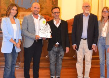 Tennis. Mario Quattrocchi, campione italiano di tennis “Gran Prix Over 40”, premiato a Palazzo dei Giurati