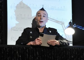 Taormina. “Tao Christmas Fest”: concerto di Arturo Brachetti in “Pierino, il Lupo e l’Altro”