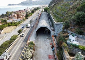 A18 Messina-Catania. Frana di Letojanni: riprendono i lavori