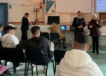 Taormina. Cultura della legalità: i carabinieri incontrano gli studenti del “Pugliatti”