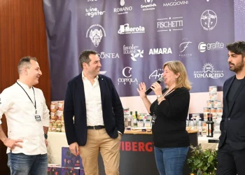 Taormina. Successo per il primo “Taurmè day”: grande partecipazione e apprezzamento per i prodotti della filiera agricola siciliana