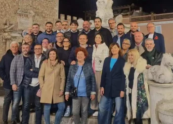 Elezioni 2023. Cateno De Luca: “Trenta candidati per dare una marcia in più a Taormina”