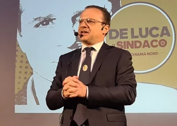 Elezioni Taormina. Cateno De Luca perde pezzi: in 9 lasciano il deputato regionale