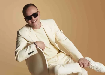 Gigi D’Alessio il 1° agosto 2023 al Teatro Antico di Taormina con “Dove c’è il sole tour”