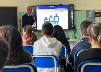 Compagnia dei carabinieri di Taormina. “Cultura della legalità”, il tenente Alfio Polisano “in cattedra” a Malvagna