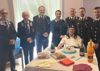 Taormina. I carabinieri festeggiano i 100 anni dell’appuntato in congedo Giacomo Polverino