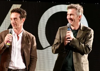 Taormina Film Fest 2023. Ficarra e Picone premiati sul palco del Teatro Antico