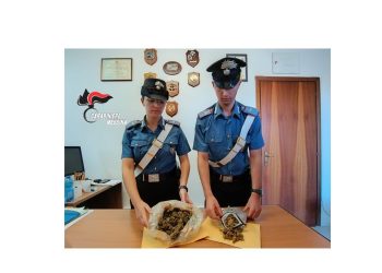 Giardini. Telefona alla moglie per disfarsi della droga nascosta in casa prima dell’arrivo dei Cc: arrestato