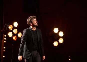 Alessandro Siani a fine 2023 in Sicilia con lo spettacolo: “Extra libertà live tour”
