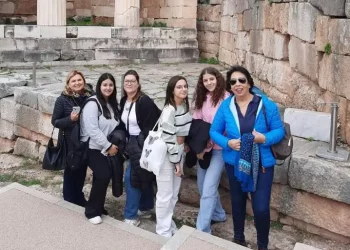 Taormina. Progetto “Erasmus” in Grecia per alcune studentesse del “Pugliatti”