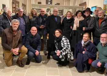 Taormina. La Pica: “Oltre 20mila visitatori in un mese alla mostra d’arte in Piazza IX Aprile”