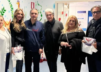 Taormina. L’attore Gianfranco Jannuzzo in visita al Centro cardiologico pediatrico del Mediterraneo