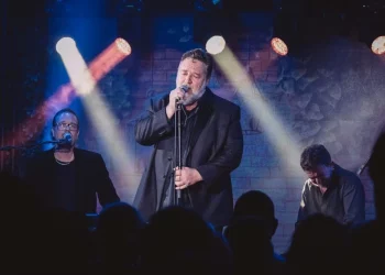 Russell Crowe & The Gentlemen Barbers: il 7 agosto 2024 a Noto unica data siciliana
