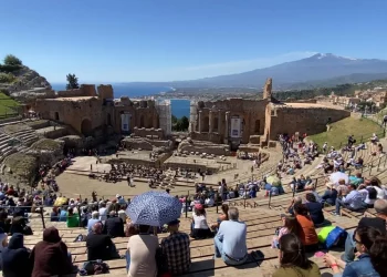 Taormina. Pubblico numeroso per il “Concerto di Primavera” al Teatro Antico