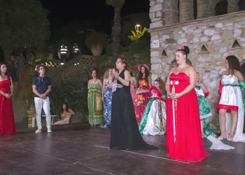 “Canta con noi” a Taormina. Anna Maria Garufi: “Bellissima serata con 30 artisti di livello”