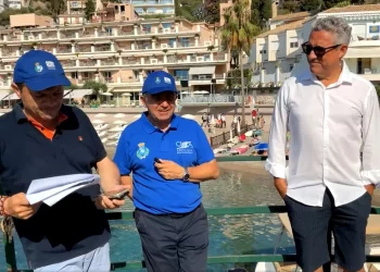 Taormina. Cateno De Luca: “Vogliamo riportare decoro e sicurezza nella baia di Mazzarò”