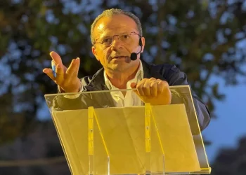 Taormina. De Luca: “Rifiuti, da oggi in vigore la nuova ordinanza che inasprisce le sanzioni”