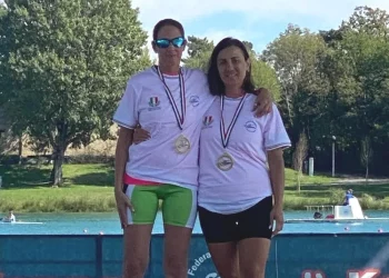 Circolo Canoa Naxos. Medaglia d’oro per Rosaria Cannata e Valeria Bogojevic all’Idroscalo di Milano