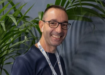 “La montagna più alta – Dalla porta di casa al campo base dell’Everest”: docufilm di Matteo Arrigo