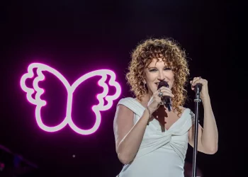 Fiorella Mannoia, il tour con orchestra sinfonica torna in Sicilia. Il 1° dicembre 2024 concerto a Catania