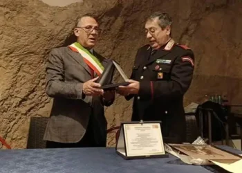 Castelmola. Il sindaco: “Grazie al luogotenente dei Cc, Vittorio, per l’ottimo lavoro svolto nel territorio”