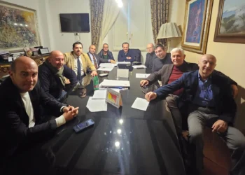 Cateno De Luca: “Taormina in Love per San Valentino, con artisti e decorazioni. Poi spazio al Carnevale”