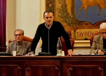 Taormina. De Luca: “Ecco come funzionerà il servizio di vigilanza del territorio da gennaio 2026”