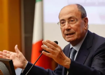 Reddito di povertà. Schifani: “Boom di richieste, pensiamo di finanziare 10mila famiglie”