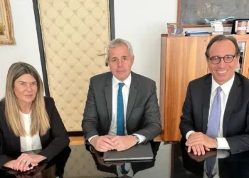 Voli Sicilia-Usa. Aricò e Amata incontrano vicepresidente di Delta Air Lines: “Promuovere destinazioni specifiche grazie a mobilità integrata”