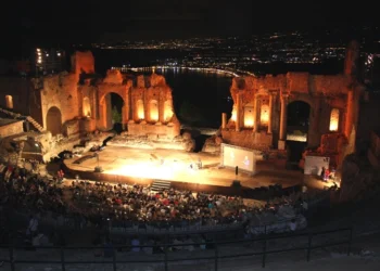 Taormina Arte. Cento anni di Camilleri: celebrazioni in programma nell’estate 2025 al Teatro Antico