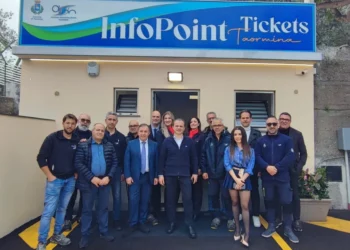 Taormina. Terminal bus di via Pirandello: inaugurati info-point e servizi igienici