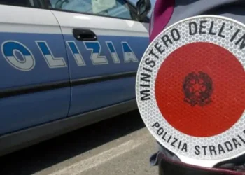 Camionista ubriaco nell’A18: fermato all’altezza dello svincolo di Taormina e denunciato dalla Polstrada