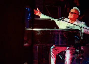Fondazione Taormina Arte Sicilia. Umberto Tozzi il 23 agosto 2025 in concerto al Teatro Antico