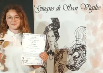 Taormina. “Tra sogno e realtà”: l’adolescenza prende voce nei versi di due alunne dell’Istituto comprensivo 1