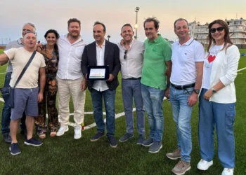 Letojanni. “Un gesto di cuore”: defibrillatore donato dall’Ars in occasione di un torneo di calcio a 7