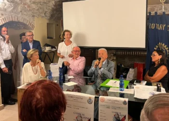 Rotary club Taormina. “Cambio di stagione”: presentato il libro di poesie di Italo Scotti