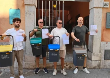 Taormina. Comitato “Diritto al sonno”: “Mastello con RFID e Tari pagata, i cittadini in regola chiedono di essere ascoltati”
