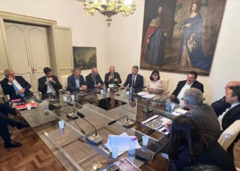 Ferrovie. Progetti delle nuove stazioni di Taormina e Cefalù: incontri a Palazzo d’Orléans