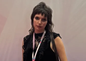 International Fashion Summit: per la stilista Regina Branca trionfo in passerella a Hong Kong