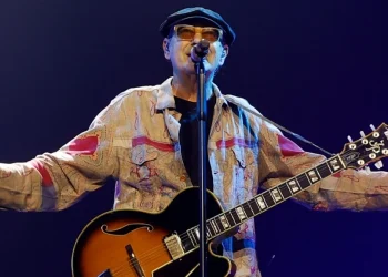 Luca Carboni aggiunge nuove date al tour estivo: il 9 agosto 2026 live a Taormina