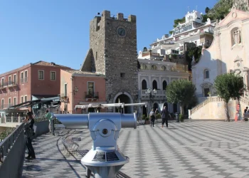 Manuli e Bonesoli (Progetto Ricostruzione Taormina): “Strategia o improvvisazione, la destagionalizzazione annunciata e mai costruita”