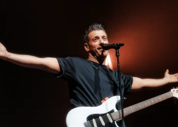 Parte oggi il nuovo tour di Francesco Gabbani. In Sicilia sarà a giugno a Catania